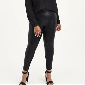 Torrid Pixie Pant Luxe Point Croc Black Plus Size 3x